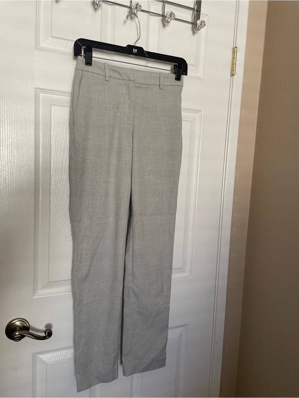 H&M Classic Straight-Leg Women's Dress Pants in Light Gray